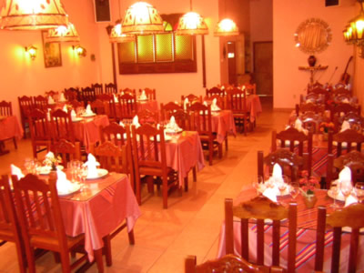 El Patio Latino. Dinning room